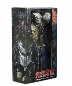 Predator - 1/4 Scale Action Figure - Jungle Hunter Predator With LED Lights - NECA Collectibles Letter P Costumes 8 Predator - 1/4 Scale Action Figure - Jungle Hunter Predator With LED Lights - NECA Collectibles Letter P Costumes
