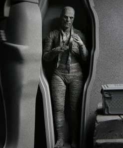 Ultimate Mummy (Black & White) - 7